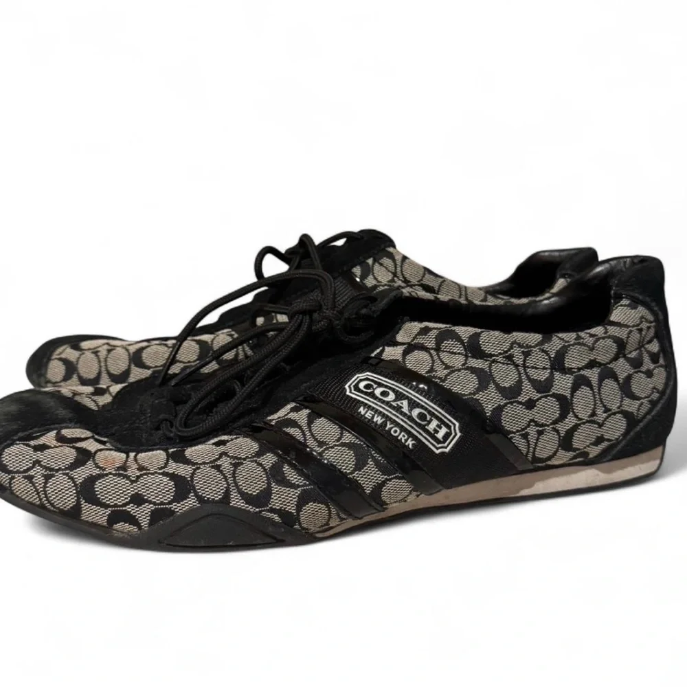 Coach | Shoes | Coach Signature Logo Ramona Lace Up Sneakers  display picture 3